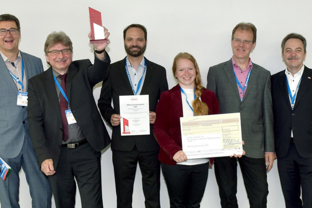 Group picture of the winners of the Innovation Award 2022