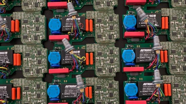 mehrere Schaltungen der Firma Micro-Sensor, die für Kleinserien zur Verfügung stehen