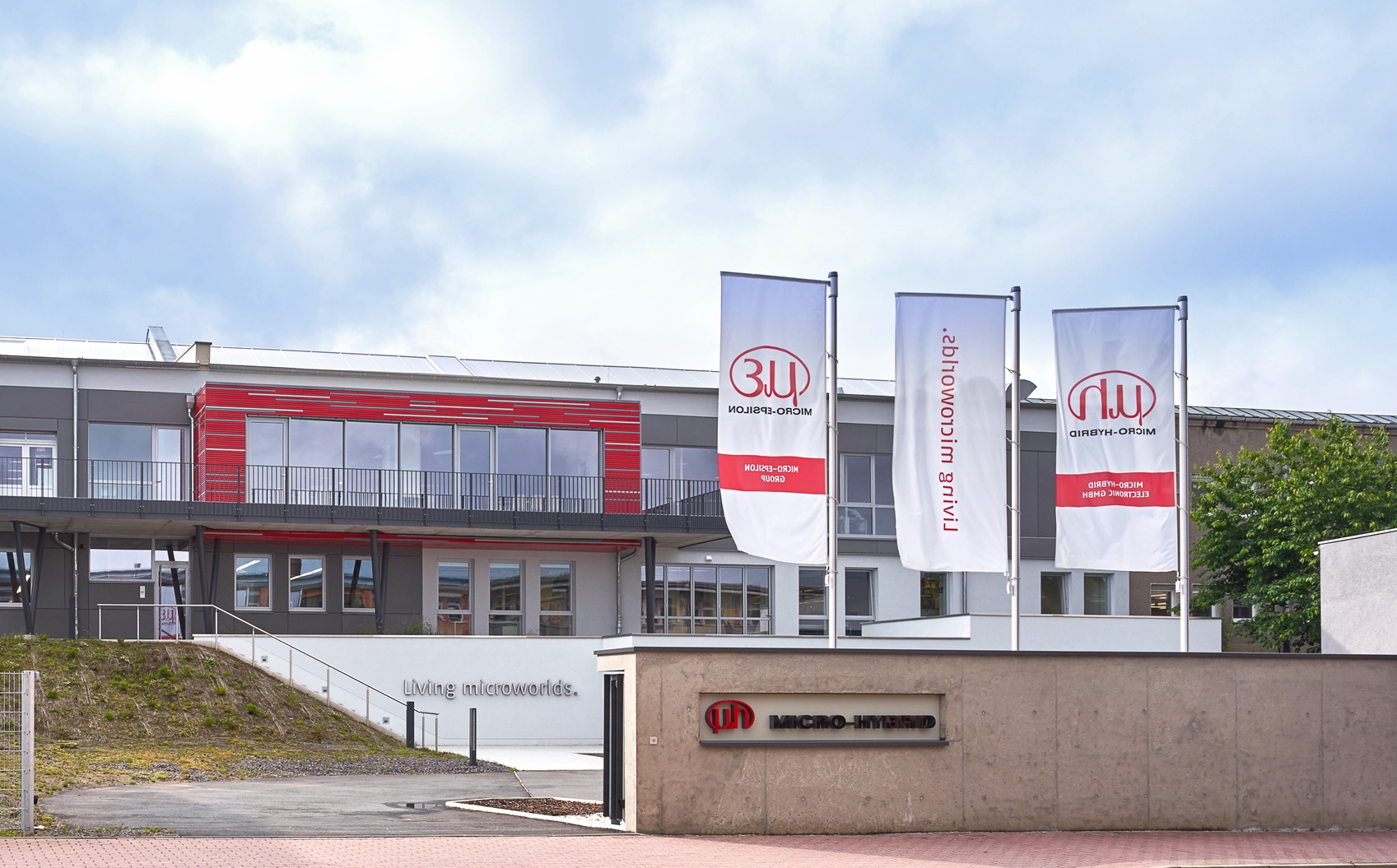 Blick auf den Hauptstandort der Micro-Hybrid Electronic GmbH in Thüringen